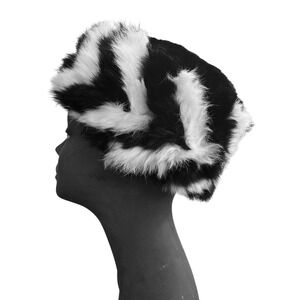 NWT Lord & Taylor Black & White Real Rabbit Fur Hat Made in Italy Vintage Style